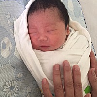 宝宝出生第二天，剖宫产7斤4两男宝宝