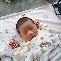 卸货已有9天了，今天来报个道，二胎剖宫产，男孩，八斤一两（话说二胎剖宫产比一胎疼多了，伤口恢复...