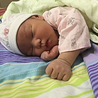 宝宝黄疸值高了，弄去照蓝光，要几天见不到，好心疼啊😔