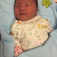 女儿出生42天，去医院体检，医生说舌系带短，需要剪掉在缝合，请高手指点一二，医生又说到3个月大在去体...