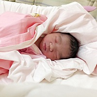 8.29下午1:50顺产男宝一枚，一个半小时开全骨缝，20分钟生产，侧切，没有打无痛，一胎真的没想到会...