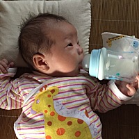 大宝贝取名为七月 希望你的性格像七月一样热情。       小宝贝取名为未央  出自《楚辞·离骚》