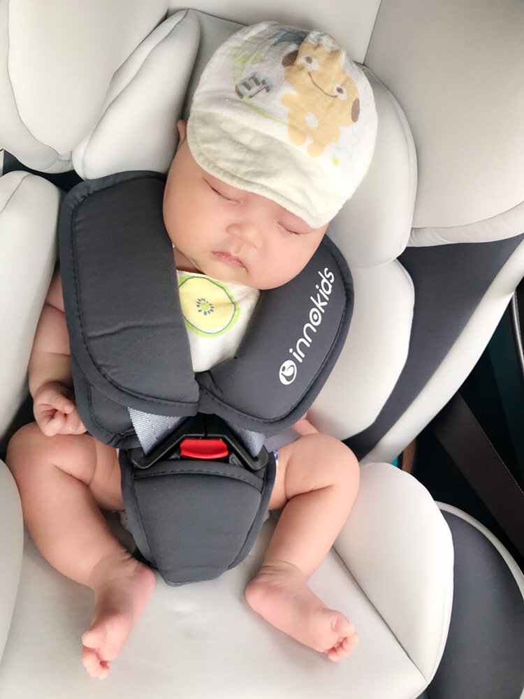 今天带丫头出门