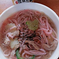 我宝日常的口粮～她最喜欢吃溶豆和彩虹面～每次吃彩虹面吃一大碗😁