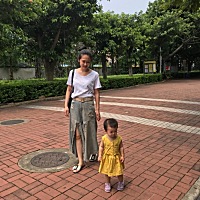 我自己二胎后穿着长青的塑身衣，如新的护肤品，你们呢？