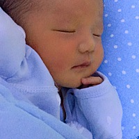 8.28号顺产女宝宝一枚 5斤2两 疼了三天三夜 只有当妈的人才体会的到 太不容易了