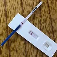 还没加深，希望是真的怀孕了。