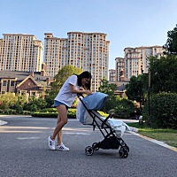 宝宝47天了，第一次带出门遛娃！！！