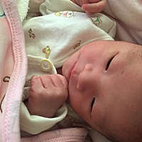 9.6日早上7.18分如约而至的小少爷，6.40进的产房用了半个多小时，体重2.75kg有侧切，都说我比较幸运...