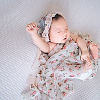 宝宝67天，生下来是七斤四两，已经身长61cm了，女宝宝，会不会长的太高啊，有一样的宝妈吗？