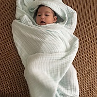 乖乖宝贝今晚7:20就睡觉了，麻麻再辛苦也是值得的！