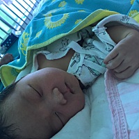 宝宝刚出生一天就去住院了、好可怜呀！心里也特别的紧张，请问新生儿黄疸好的快吗？希望宝贝早日出院、...