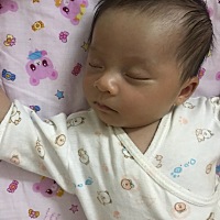 宝宝满月咯，妈妈希望你快高长大，爱你哦