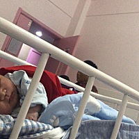 9月8日，刨宫产下男孩8斤2两，进手术室怕到不行，但是听见宝宝哭那一刻觉得一切都值了