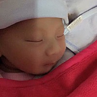 从出生到一周岁，妈妈给你存了不知道多少张照片，就等时间多一点，给你做一本从出生到现在的照片书保存...