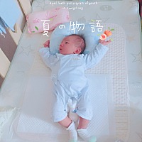 大耳朵👂😄 刚出生时