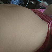 二十周的肚肚   这个大小 是偏大还是偏小一些呢