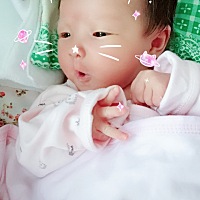 我的小宝贝今天18天了，当时生宝贝的时候虽然是遭了老罪了，但是看到宝贝的那一刻就感觉一切都值了，臭...