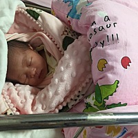 九月六日轻微宫缩  晚八点49 抛腹。五斤九两 女宝宝 （本来打算顺 医生估胎儿双顶径说宝宝有七斤半左右 ...