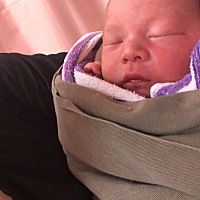 孕39周+4二胎，没去胎毒，导致脸上好多小痘痘