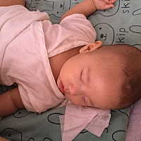 宝宝即将满六个月，我的背奶生活已经持续了一个多月，目前来说还算顺利啦！不容易啊不容易，一忙起来奶...