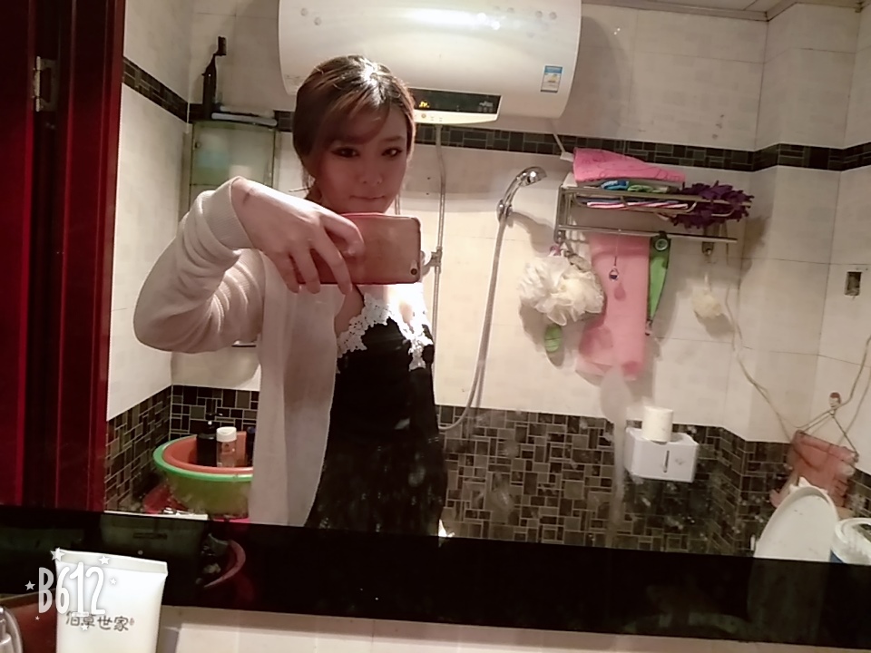 怀孕前后 98年准妈妈 20周零三天 胖了14斤 是不是胖太多了？心情特别不好  每天都在长称