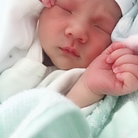 9月7号剖的六斤男宝一枚，希望宝宝健康平安幸福成长