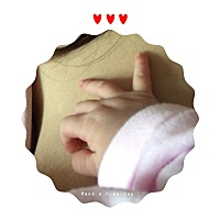 9月11顺产女宝一枚，希望小家伙健康成长
9.11顺产八斤女宝一枚 预产期推迟了四天，10号早上见红，晚...