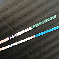 到底怎么回事？昨晚，早上都验了，虽然是弱阳，以为有希望，跑到医院检查后都没有。是我备孕备出病来了...