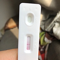 日常恐婚恐孕 测了两次都没有 今天中医号脉说脉息昂流利 可能是怀孕了。 我还不想当妈呢 天那怎么办呀