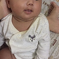 大家看看我儿子可不可爱😄，祝群里的宝妈们都接健康宝宝