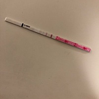 请宝妈帮忙看看是怀孕了吗？最近心情好不好，因为工作，会不会对宝宝有影响