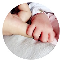 6点破水，10点开始宫缩，20点顺产无侧切轻微撕裂。6斤健康女宝一枚。谢谢一路以来圈里宝妈的陪伴，是你...