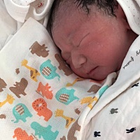 提前见面了，剖宫产男宝一枚，7斤3两