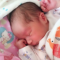 9.9出生，我的小情人足足提前半个月来到我们身边呀！图一二出生第四天，图三第七天样子噢！健康！