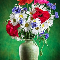 婚后生活越来越平淡，你知道怎样防止小三插足吗？ 第三者在爱情中常常被视为是后来者，因为有“后来者居...