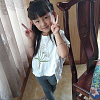 马上十周了。希望妊娠反应赶紧消失，真痛苦！