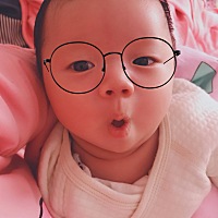 宝宝一个月零2天啦 终于满月了，不过我还没有出月子，婆婆说要42天 😌  要健康可爱男宝的 接走吧...