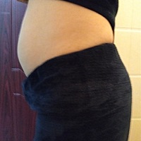 11周第3天 第一胎，25岁  感觉肚子肿了一样， 是正常么，