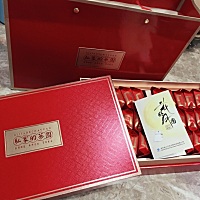 在家当全职妈妈，买什么东西都向老公要钱的宝妈多吗？举个抓，互相关注，一起探讨一下，怎么摆脱这样的生活