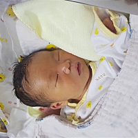 终于卸货了，顺产6.4斤男宝一枚，感谢老天爷疼惜我第一胎，宝宝健康快乐