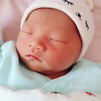 9.22凌晨两点多顺产小王子一枚，宝宝体重刚好7斤，身高52厘米，21号晚上八点左右规律宫缩阵痛，九点多到...