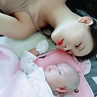 是不是有了宝宝之后把所有的爱都给了宝宝呢？感觉对老公没爱了😂有没有宝妈像我一样的😄好像宝宝才...