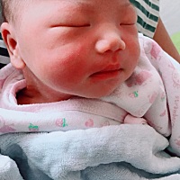 9.25 卸货女宝宝 顺产 有撕裂 6斤9两 👨‍👩‍👧‍👧 39 5 提前两天报告 今天出院了