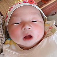 孩子爷爷说男孩圆脸小嘴不好看😤