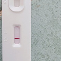 月经推迟五天还是测不出来怀孕，你们怀孕都多久测出来的，