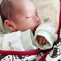 37周剖腹产 4.4斤 健康男宝一枚 怀孕前期超级喜欢吃酸 中期喜欢吃辣 后期喜欢吃甜 胎盘前置 怀的偏下 肚...
