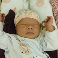 是不是宝宝满月就会好带一点?每天总有几个小时是不睡，怎么就感觉后面越就折腾人，多希望他吃饱就睡，以...