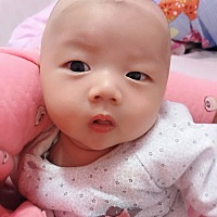 像个女孩的男娃😬