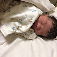10月7日晚上22点45分顺产一个小男孩6.68斤，有撕裂，整个宫缩整痛整整用了我18个小时，太痛苦，现在都不...